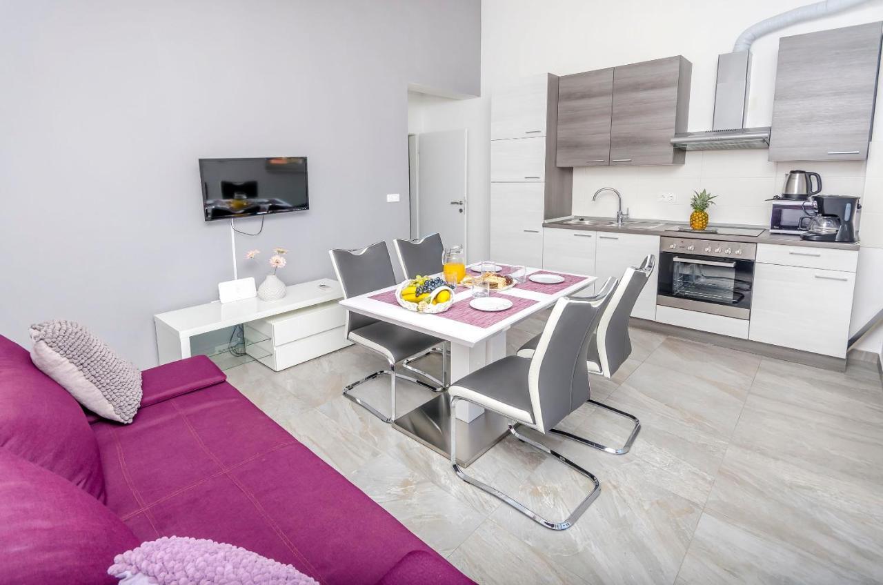 Apartments Katic Ražanj Exteriör bild