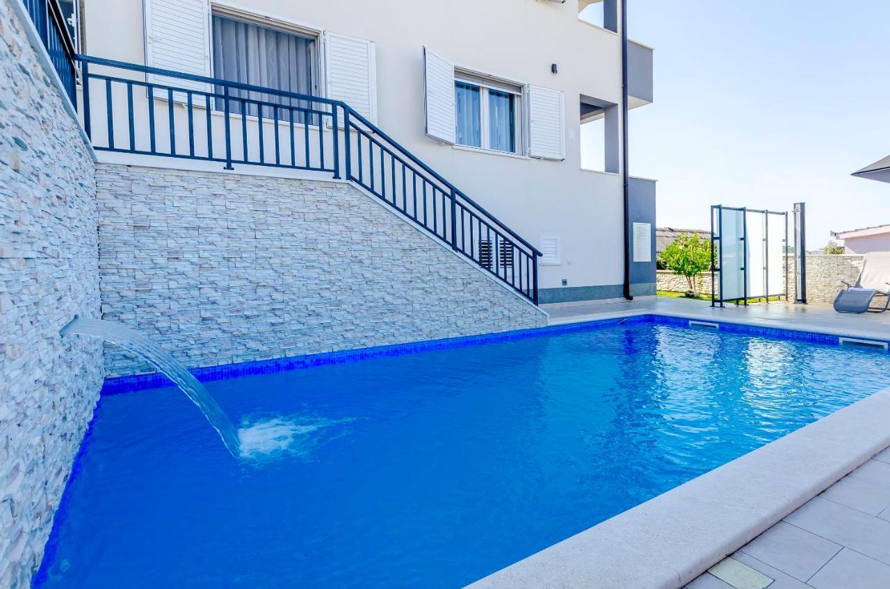 Apartments Katic Ražanj Exteriör bild